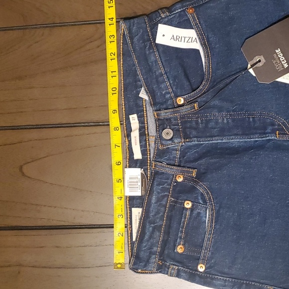 ARITZIA Levi's Wedgie High Rise Tapered Leg, Dark Wash, 27 NWTs - Picture 6 of 8